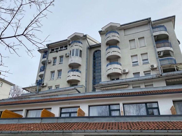 Super Seven Inn Belgrade Extérieur photo