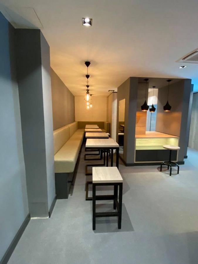 Super Seven Inn Belgrade Extérieur photo